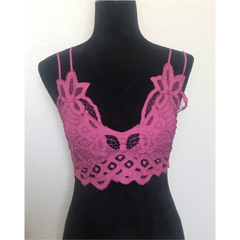 NWT ✨ Fuschia bralette ✨ LAST ONE - Picture 6 of 13